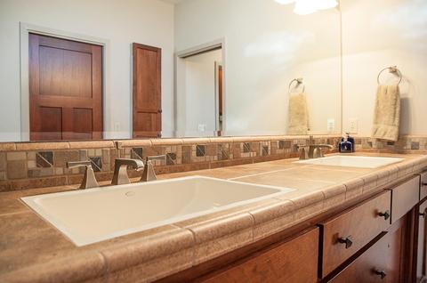 1331 E Laura Ct, Visalia, CA 93292 photo 29