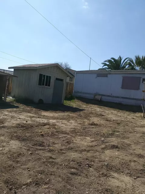 122 Rose Ave, Taft, CA 93268 photo 5
