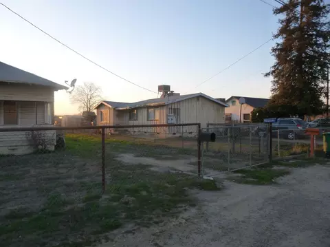 26431 Harrison Rd, Visalia, CA 93277 photo 2