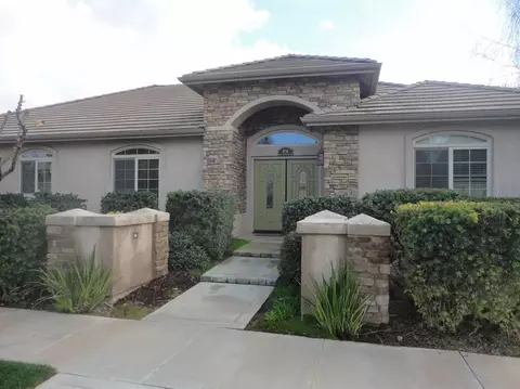 870 Davis Ave, Exeter, CA 93221 photo 2