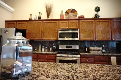3140 W Delaware Ct, Visalia, CA 93291 photo 27