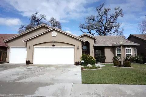 3140 W Delaware Ct, Visalia, CA 93291 photo 2