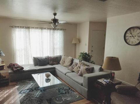 809 N Willis St, Visalia, CA 93291 photo 4