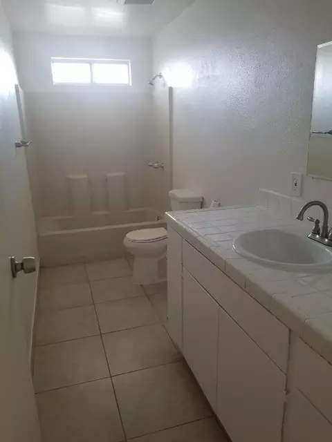 892 S Spruce Rd, Exeter, CA 93221 photo 6