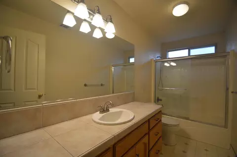 3819 E Stapp Ct, Visalia, CA 93292 photo 17