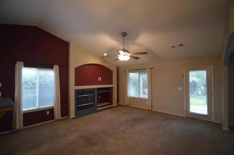 3819 E Stapp Ct, Visalia, CA 93292 photo 5