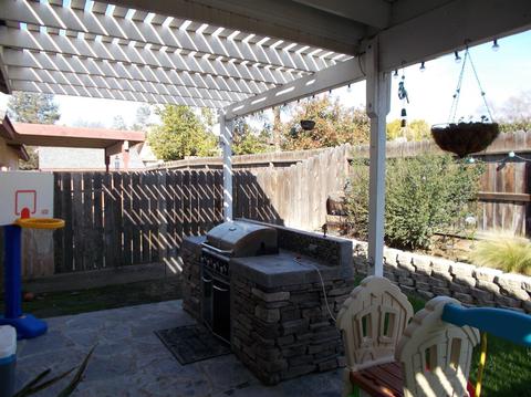 1932 E Bridger Ave, Tulare, CA 93274 photo 8