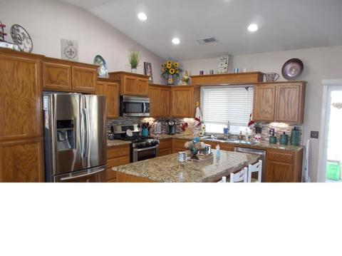 1932 E Bridger Ave, Tulare, CA 93274 photo 10