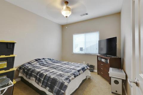 1040 Evergreen Ave, Lemoore, CA 93245 photo 19
