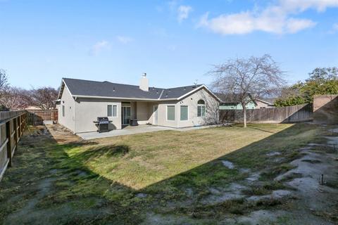 1040 Evergreen Ave, Lemoore, CA 93245 photo 28