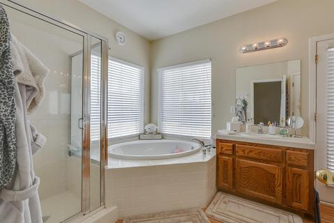 1040 Evergreen Ave, Lemoore, CA 93245 photo 23