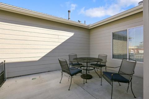 1040 Evergreen Ave, Lemoore, CA 93245 photo 5
