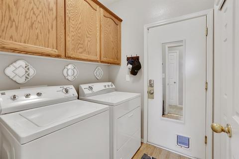 1040 Evergreen Ave, Lemoore, CA 93245 photo 18