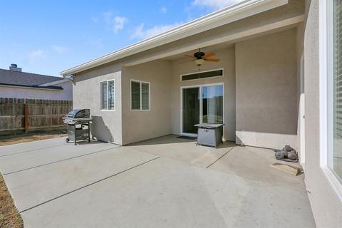 1040 Evergreen Ave, Lemoore, CA 93245 photo 25