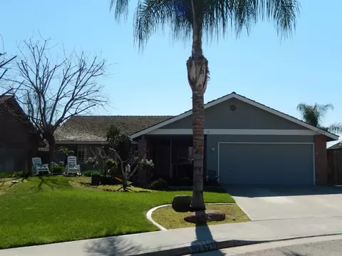 2925 E Pershing Ct, Visalia, CA 93292 photo 1