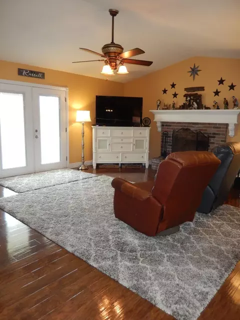 2925 E Pershing Ct, Visalia, CA 93292 photo 6