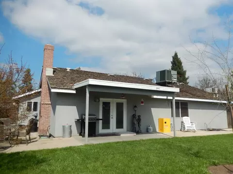 2925 E Pershing Ct, Visalia, CA 93292 photo 32