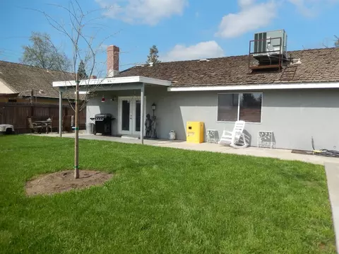 2925 E Pershing Ct, Visalia, CA 93292 photo 30
