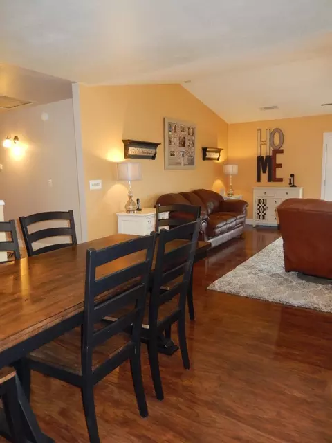 2925 E Pershing Ct, Visalia, CA 93292 photo 12