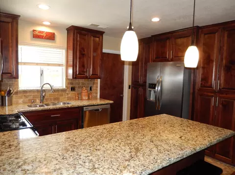 2925 E Pershing Ct, Visalia, CA 93292 photo 5