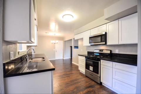 3138 E Duran Ave, Visalia, CA 93292 photo 6