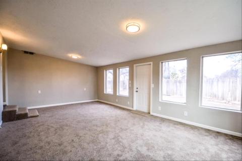 3138 E Duran Ave, Visalia, CA 93292 photo 13