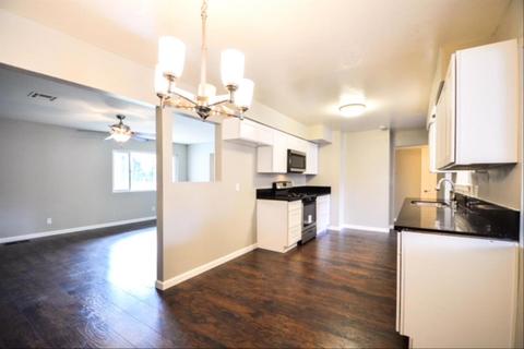 3138 E Duran Ave, Visalia, CA 93292 photo 8