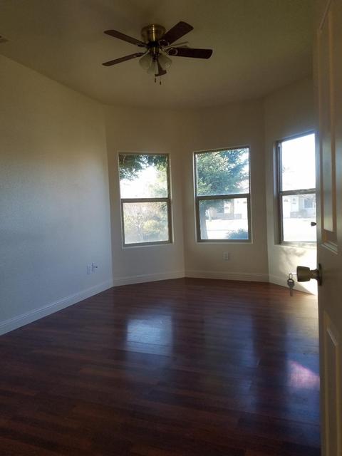 1111 E Arlen Ave, Visalia, CA 93292 photo 12