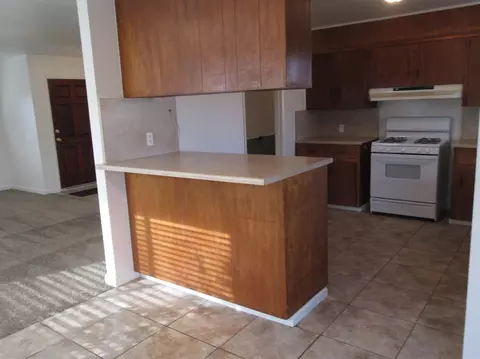 748 E Cypress Ave, Visalia, CA 93292 photo 6