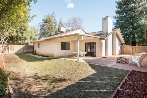 1864 Eclipse Ave, Fresno, CA 93720 photo 8
