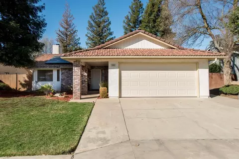 1864 Eclipse Ave, Fresno, CA 93720 photo 1