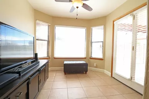 1837 Evergreen Ct, Visalia, CA 93292 photo 11
