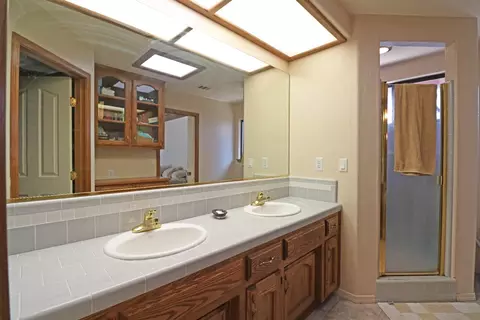 1837 Evergreen Ct, Visalia, CA 93292 photo 17