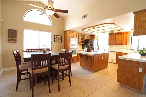 1837 Evergreen Ct, Visalia, CA 93292 photo 7