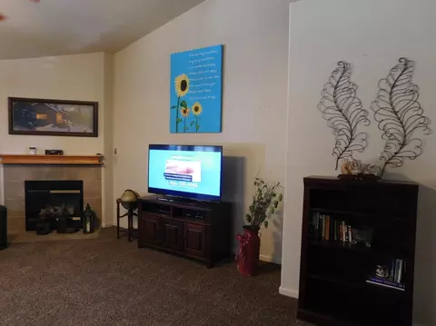 3631 E School Ct, Visalia, CA 93292 photo 24