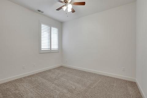 3825 E Seeger Ave, Visalia, CA 93292 photo 27