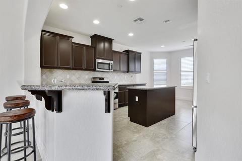 3825 E Seeger Ave, Visalia, CA 93292 photo 12