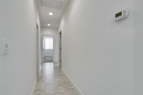 3825 E Seeger Ave, Visalia, CA 93292 photo 6
