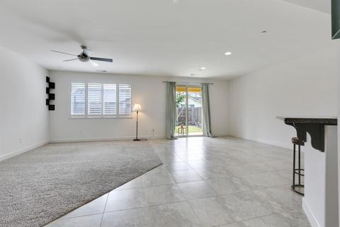 3825 E Seeger Ave, Visalia, CA 93292 photo 16