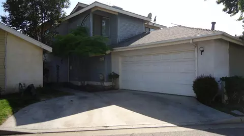 2331 E Sweet Ave, Visalia, CA 93292 photo 1