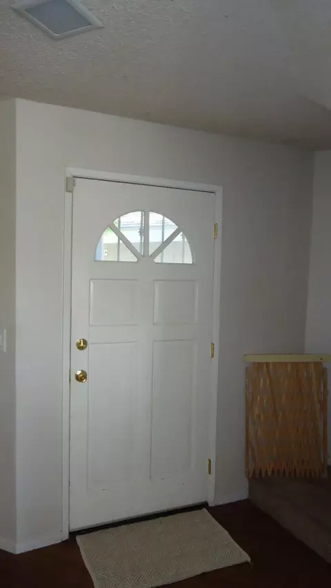 2331 E Sweet Ave, Visalia, CA 93292 photo 3