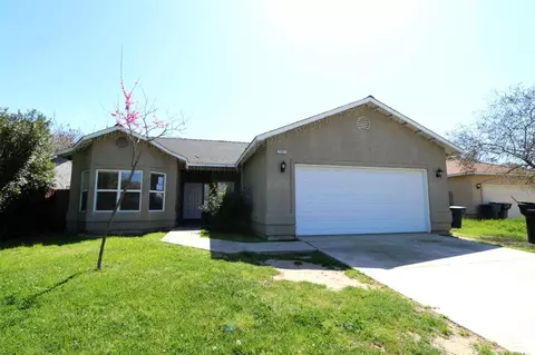 1651 Maple Ct, Tulare, CA 93274 photo 1