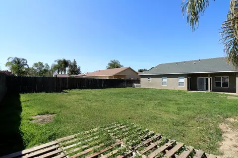 1651 Maple Ct, Tulare, CA 93274 photo 20