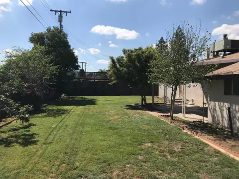 2373 E Sierra Ave, Tulare, CA 93274 photo 22