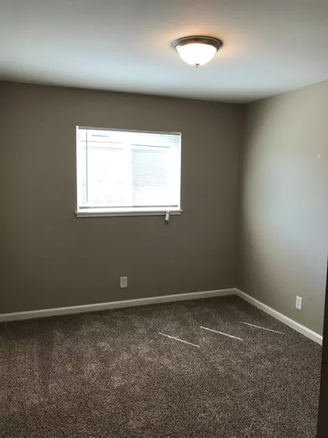 2373 E Sierra Ave, Tulare, CA 93274 photo 16