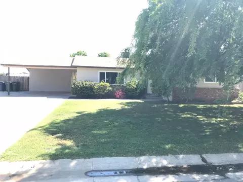 2373 E Sierra Ave, Tulare, CA 93274 photo 1
