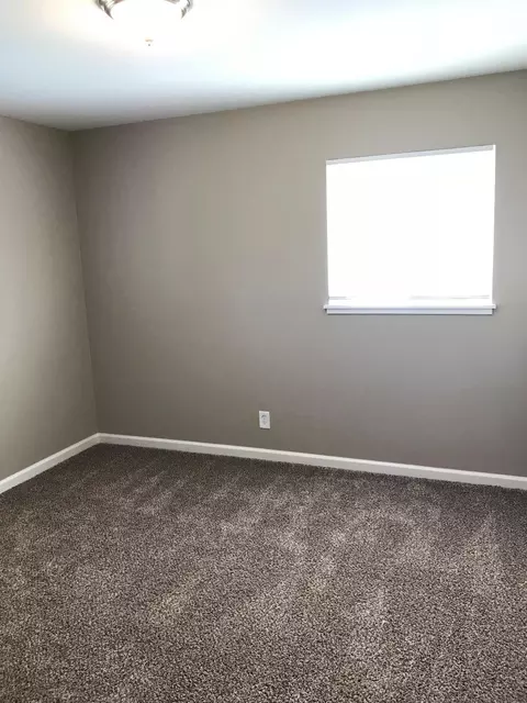2373 E Sierra Ave, Tulare, CA 93274 photo 18