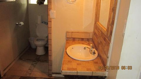 713 E K Ave, Visalia, CA 93292 photo 8