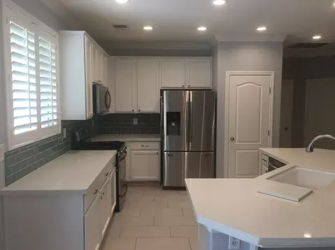 3927 E Cambridge, Visalia, CA 93292 photo 6