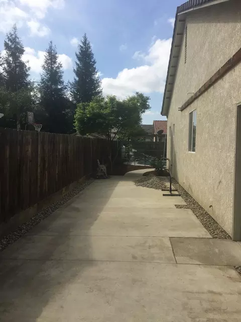3927 E Cambridge, Visalia, CA 93292 photo 31